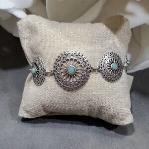 Lucky Brand Turquoise Medallion Flower Filigree Bracelet Silver‎ Tone New